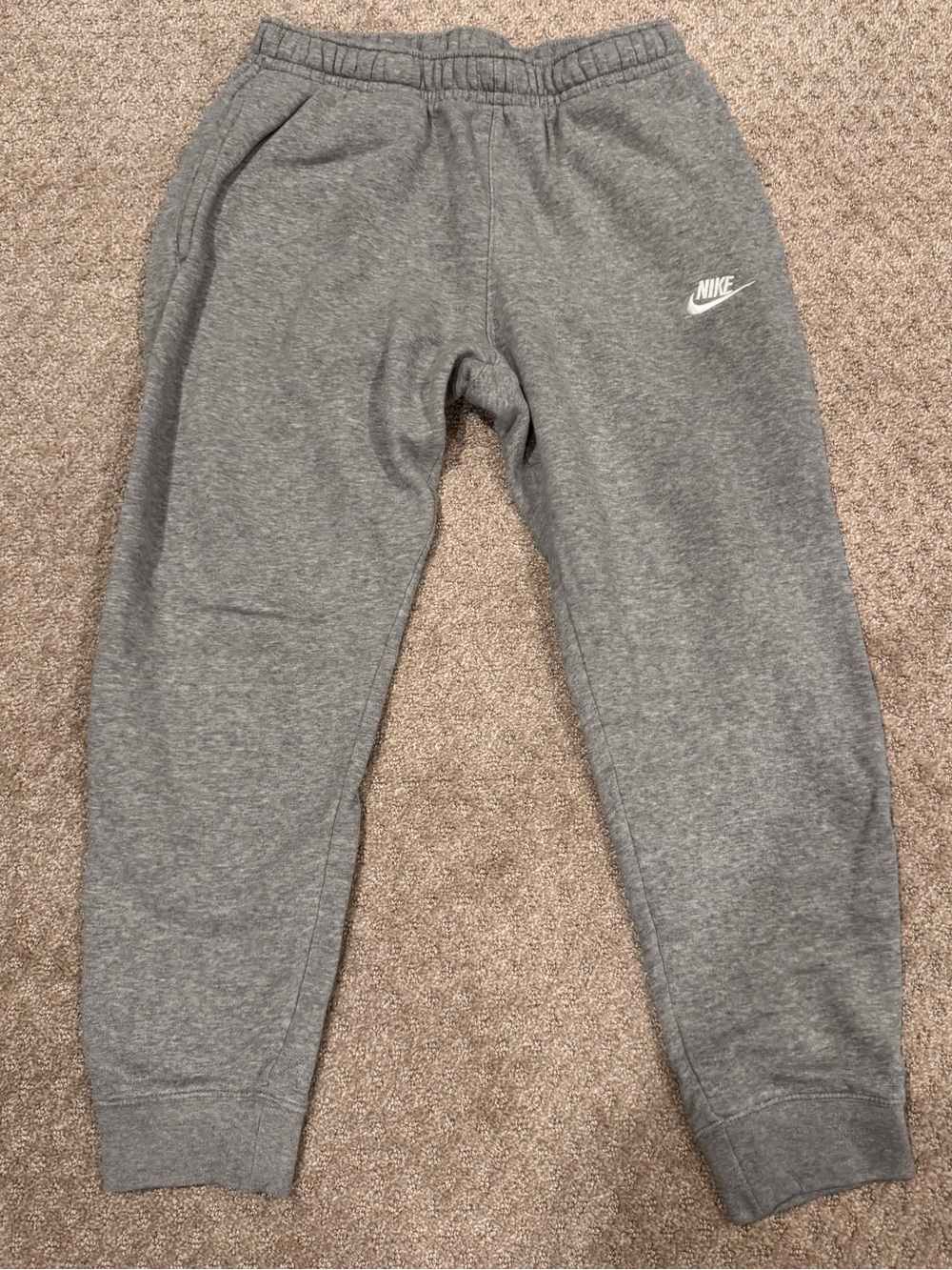 Nike Men's Sportswear Club Fleece Joggers Gray Heather Size M